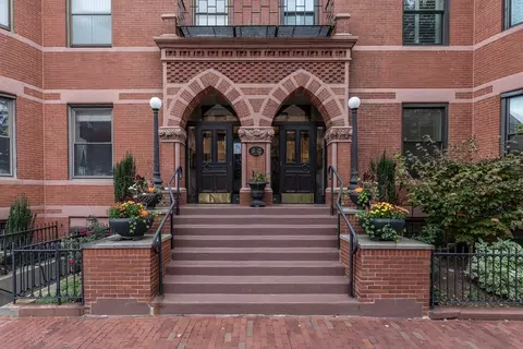 10 Cumberland St #4, Boston, MA 02115