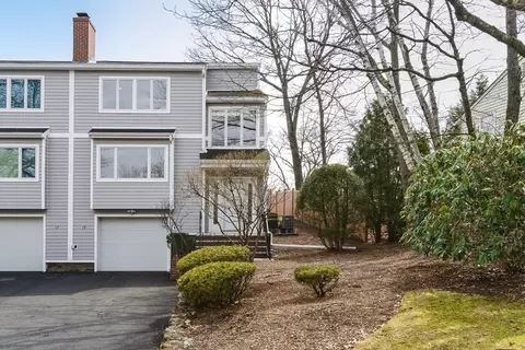 15 Edward Dr #15, Winchester, MA 01890