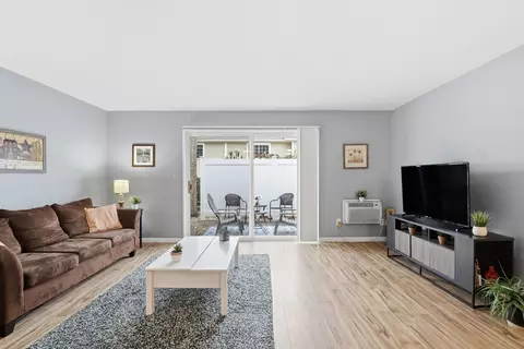 10 Nancy Rd #6, Easton, MA 02375