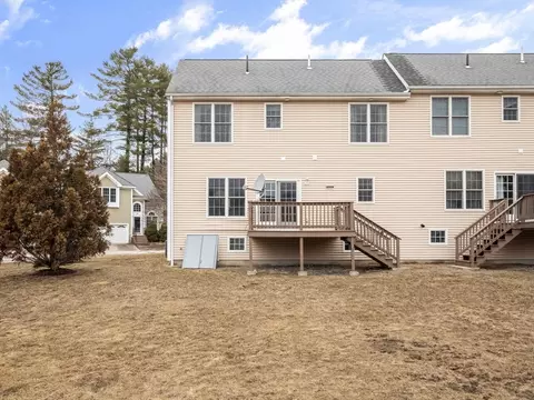 36 Knowlton Cir #1, Upton, MA 01568 photo 4