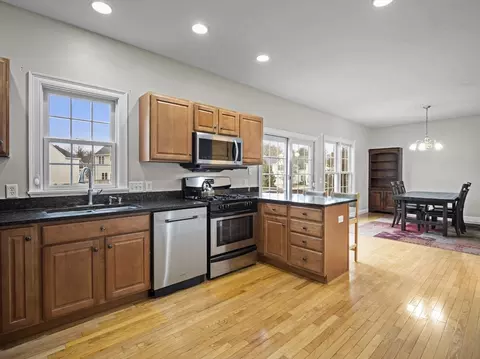 36 Knowlton Cir #1, Upton, MA 01568 photo 7