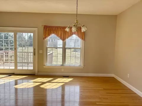 36 Knowlton Cir #1, Upton, MA 01568 photo 12