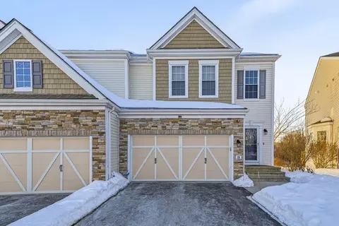 30 Wayside Dr #30, Hopkinton, MA 01748