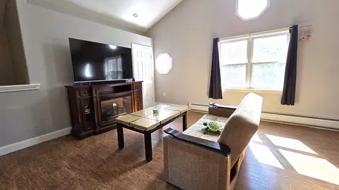 11 Walnut St, Douglas, MA 01516 photo 16