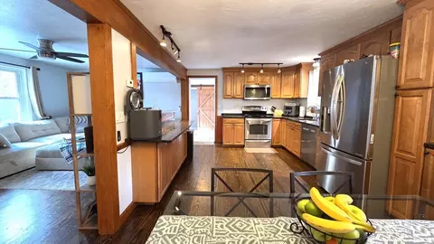 11 Walnut St, Douglas, MA 01516 photo 6