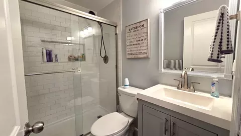 11 Walnut St, Douglas, MA 01516 photo 8