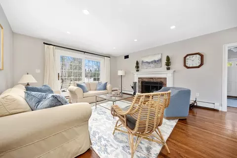 7 Spring Ln, Hingham, MA 02043 photo 15