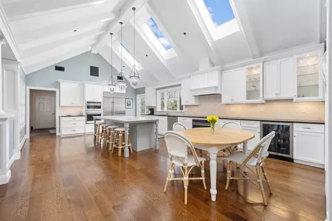 7 Spring Ln, Hingham, MA 02043 photo 8