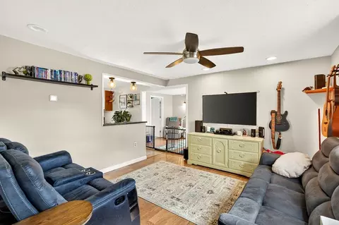 166 High, Gardner, MA 01440 photo 2