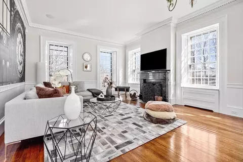 Living - 187 Main St, Hingham, MA 02043 photo 3 of 4