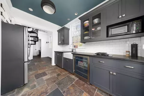 Kitchen - 187 Main St, Hingham, MA 02043 photo 5 of 5