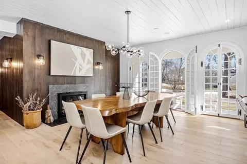 Dining - 187 Main St, Hingham, MA 02043 photo 1 of 3