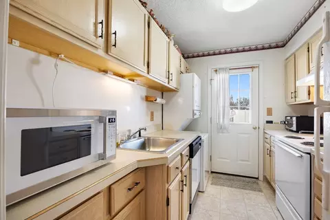 Kitchen - 54 Mitchell Dr #54, Chicopee, MA 01022 photo 1 of 3