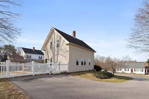 4 White Ave, Douglas, MA 01516 photo 30
