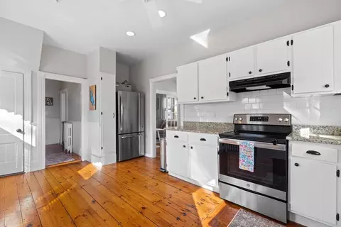 4 White Ave, Douglas, MA 01516 photo 6
