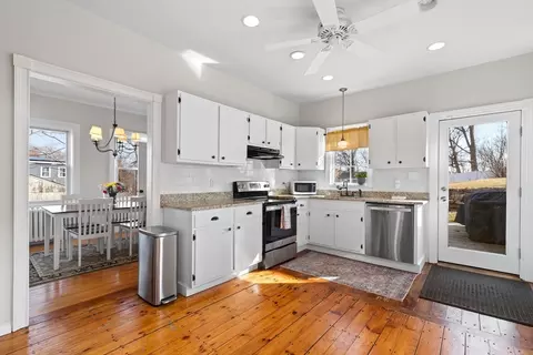 4 White Ave, Douglas, MA 01516 photo 5
