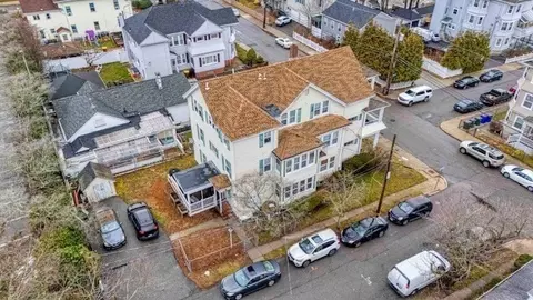 93 Osborn St, Fall River, MA 02724 photo 3