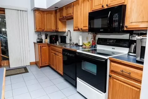 93 Osborn St, Fall River, MA 02724 photo 19