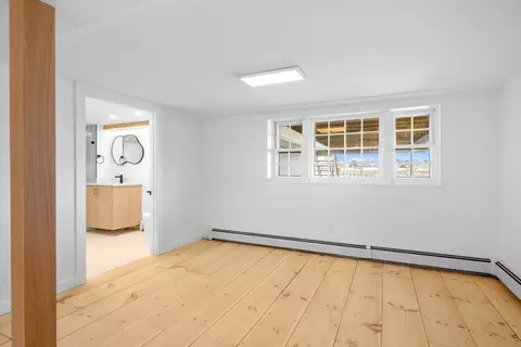 Bedroom - 8 Pine Tree Dr, Wareham, MA 02532 photo 3 of 3