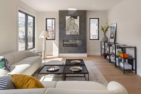 265-267 River St #267, Newton, MA 02465