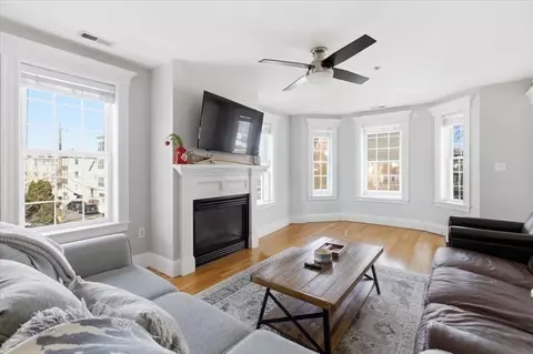 77 Baxter St #3, Boston, MA 02127