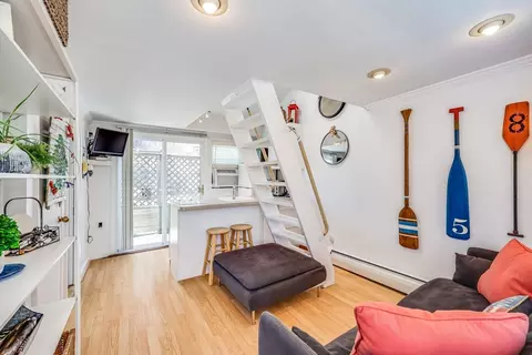 953 Commercial St UNIT 14, Provincetown, MA 02657
