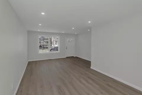 63-65 Euclid Ave, Springfield, MA 01108 photo 5
