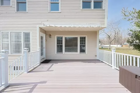 Exterior - 75 Sunflower Dr, Raynham, MA 02767 photo 4 of 8