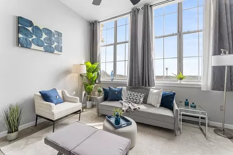 240 Heath St #PH18, Boston, MA 02130