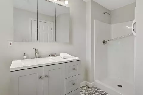 Bath - 20 Evergreen St, Wareham, MA 02571 photo 4 of 4
