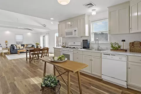 Kitchen - 20 Evergreen St, Wareham, MA 02571 photo 1 of 2