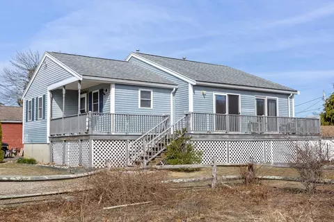 20 Evergreen St, Wareham, MA 02571