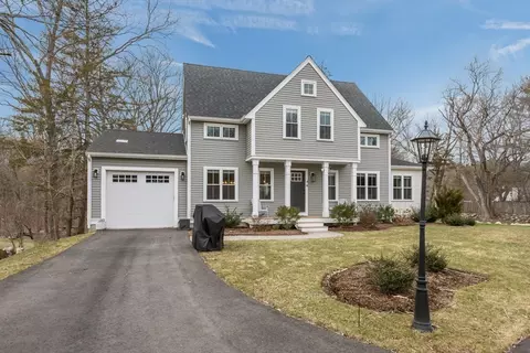 4 Goodspeed Ln #A, Easton, MA 02375