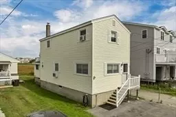 10 Liberty St, Salisbury, MA 01952