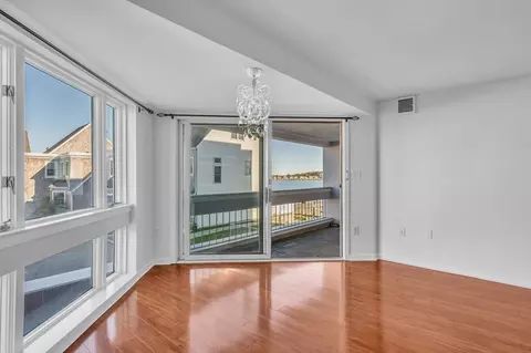 1 Commodore Ct #202, Hull, MA 02045 photo 7
