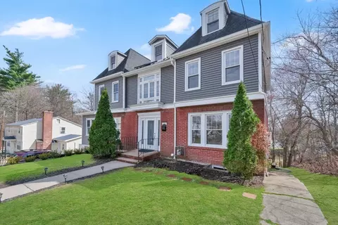 186 Belvidere St, Springfield, MA 01108 photo 2