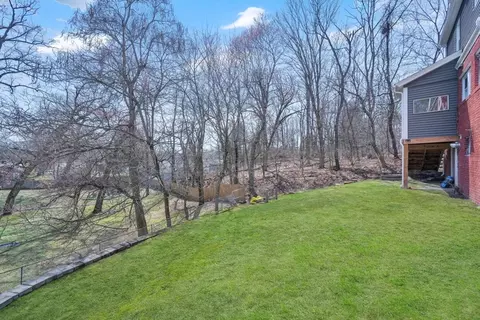 186 Belvidere St, Springfield, MA 01108 photo 39