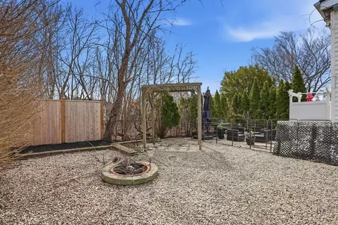 Exterior - 48 Bates St, Hull, MA 02045 photo 7 of 12