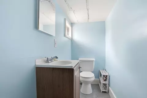Bath - 48 Bates St, Hull, MA 02045 photo 4 of 4