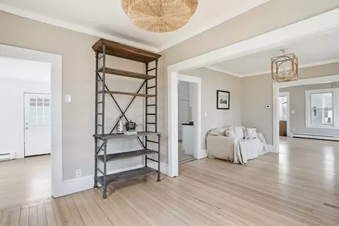 Entry Way - 48 Bates St, Hull, MA 02045 photo 1 of 5