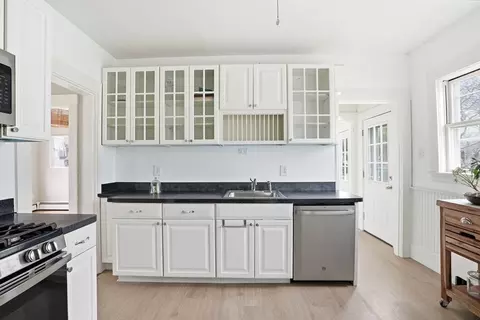 Kitchen - 48 Bates St, Hull, MA 02045 photo 2 of 5