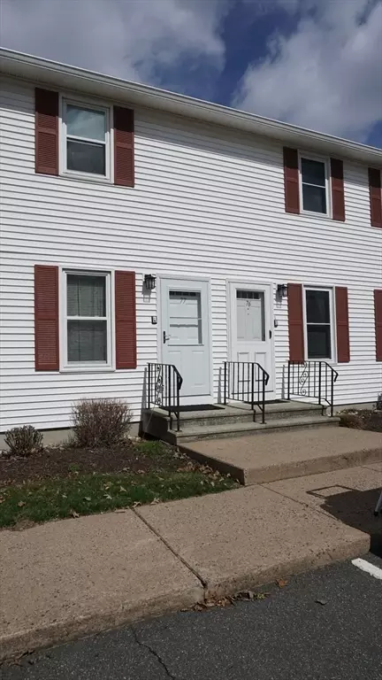 200 Lambert Ter #77, Chicopee, MA 01020