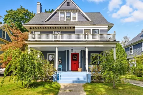 66 Fairfield St, Springfield, MA 01108