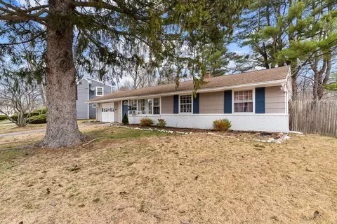529 Howard St, Brockton, MA 02302