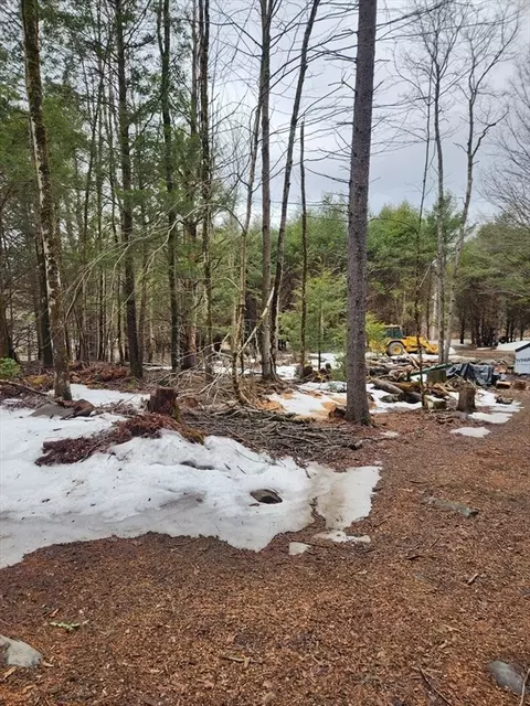 54 E Main St, Plainfield, MA 01070 photo 9