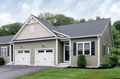 10 Soucy Dr #10, Rutland, MA 01543
