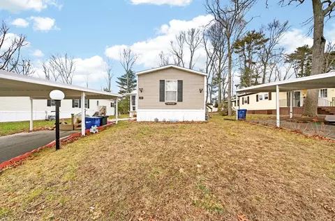 18 Timber Ln, Wareham, MA 02576 photo 2