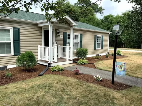 103 Orchard Ct, Middleboro, MA 02346