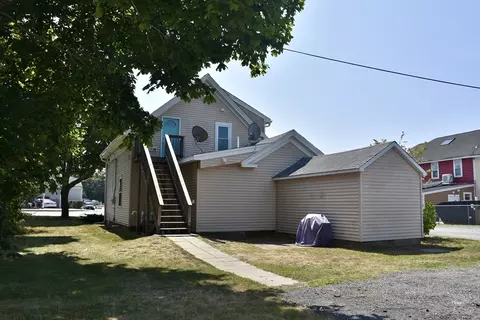 Exterior - 151 153 Main St, Bourne, MA 02532 photo 2 of 3