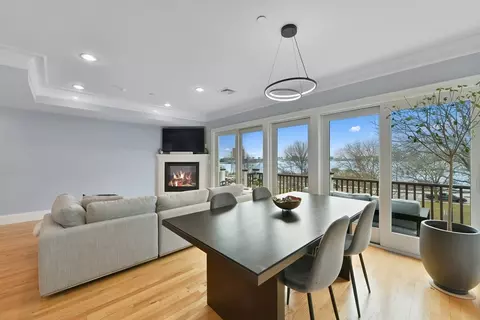539 Sumner St #B, Boston, MA 02128